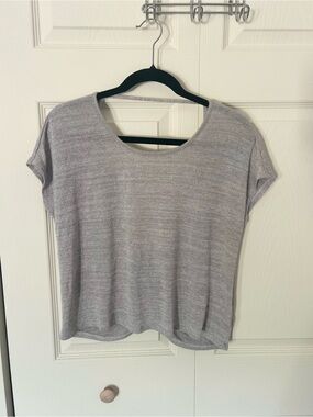 Express Light Gray Short Sleeve Scoop Neck Top